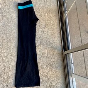 Lululemon black reversible flare pants
